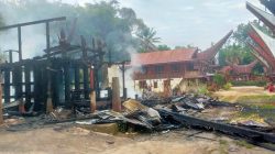 Kebakaran Hanguskan Dua Bangunan