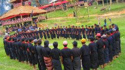 Ma’badong Toraja Nyanyian Sakral Penghormatan Terakhir
